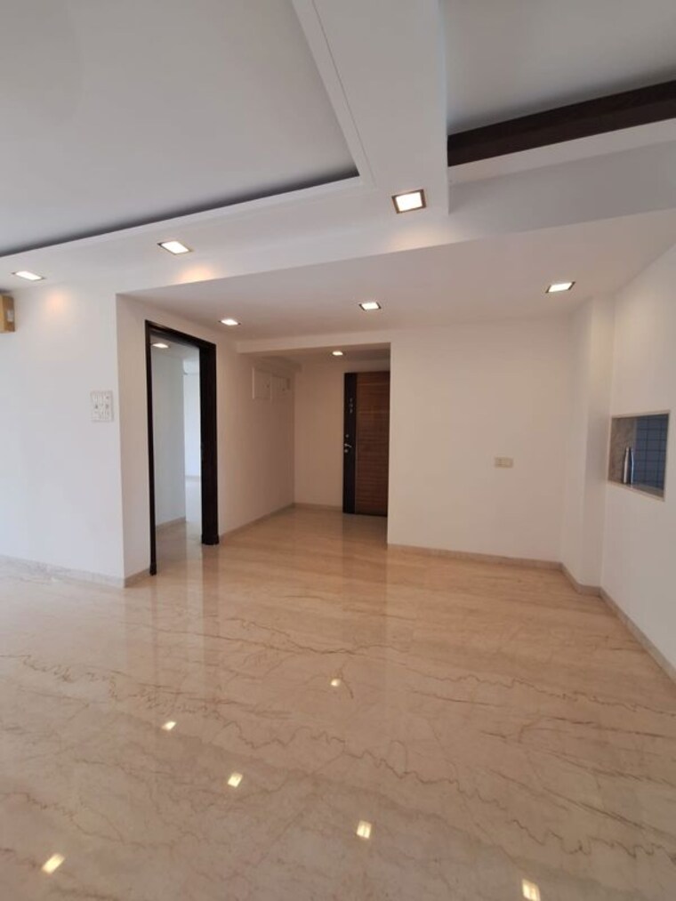 Hall, aum-artha  1400 Sq.Ft. Apartment In Khar West Mumbai 10517741