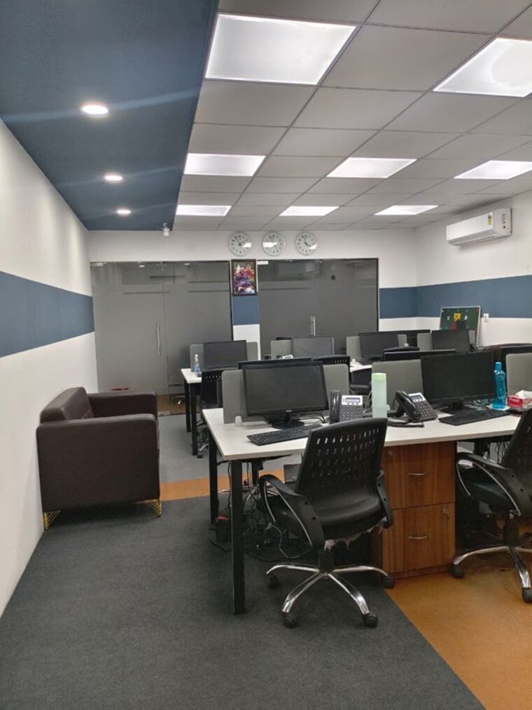 Team Area, sector 63 Commercial Office Space 1200 Sq.Ft. In Sector 63 Noida 10517625