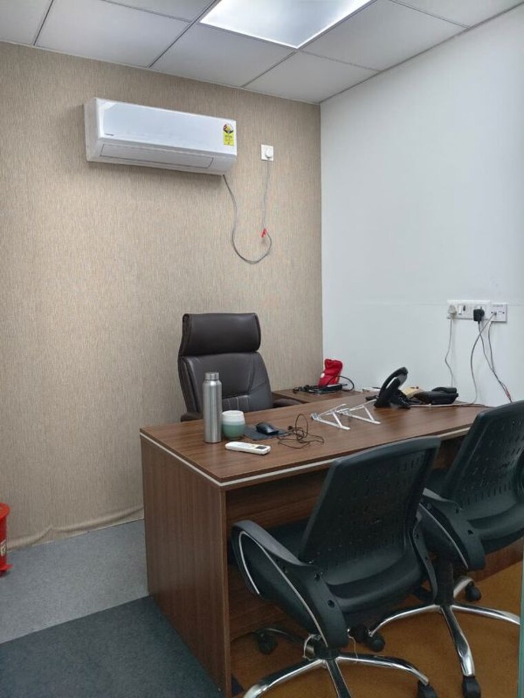 Team Area, sector 63 Commercial Office Space 1200 Sq.Ft. In Sector 63 Noida 10517625
