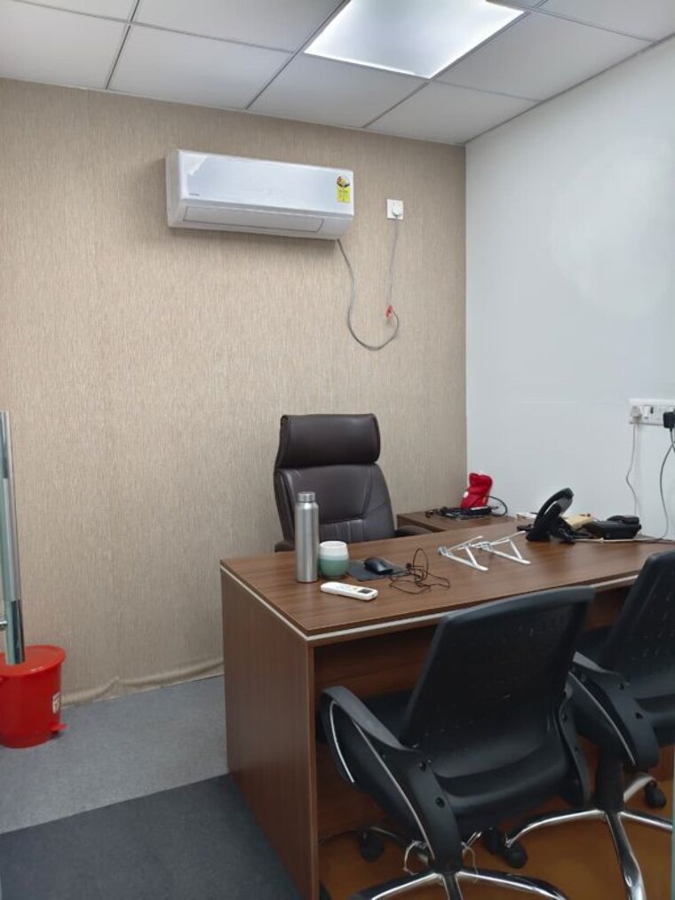 Team Area, sector 63 Commercial Office Space 1200 Sq.Ft. In Sector 63 Noida 10517625