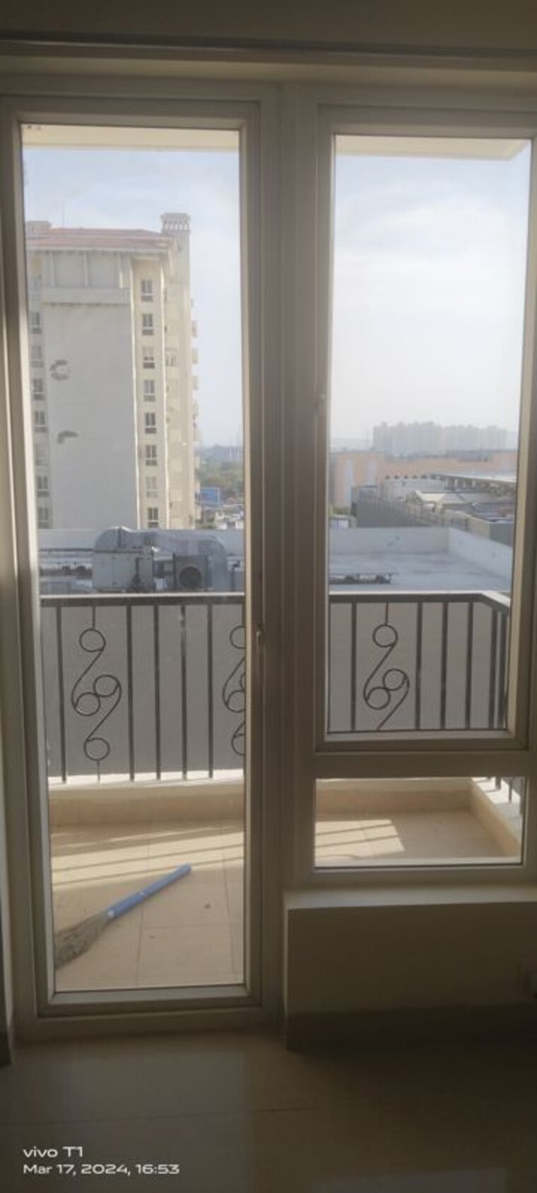 undefined, emaar-emerald-estate 2.5 Bedroom 1020 Sq.Ft. Apartment In Sector 65 Gurgaon 10517759