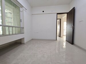 Room in 1.5 BHK Apartment at Marathon Nexzone Zenith 2, New Panvel – for Sale