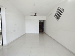 Room in 1.5 BHK Apartment at Marathon Nexzone Zenith 2, New Panvel – for Sale