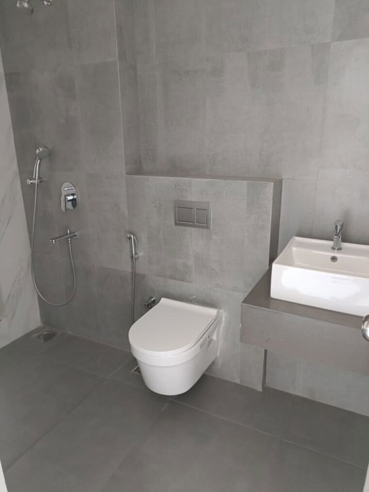 Bathroom, raj-infinia 3 Bedroom 1200 Sq.Ft. Apartment In Malad West Mumbai 10517775