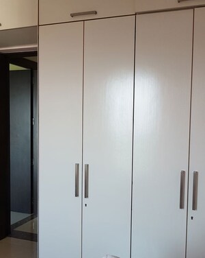 Building Lobby in 2 BHK Apartment at Kalpataru Towers, Kandivali East – for Rent