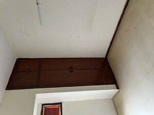 Furnished Amenities in 2 BHK Apartment at RWA Jalvayu Vihar, Sector 25 – for Rent
