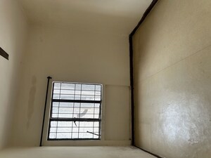 2 BHK Apartment For Rent in RWA Jalvayu Vihar, Sector 25