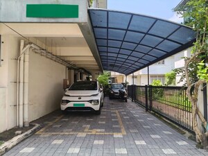 Parking in 3 BHK Builder Floor at Ernakulam – for Sale