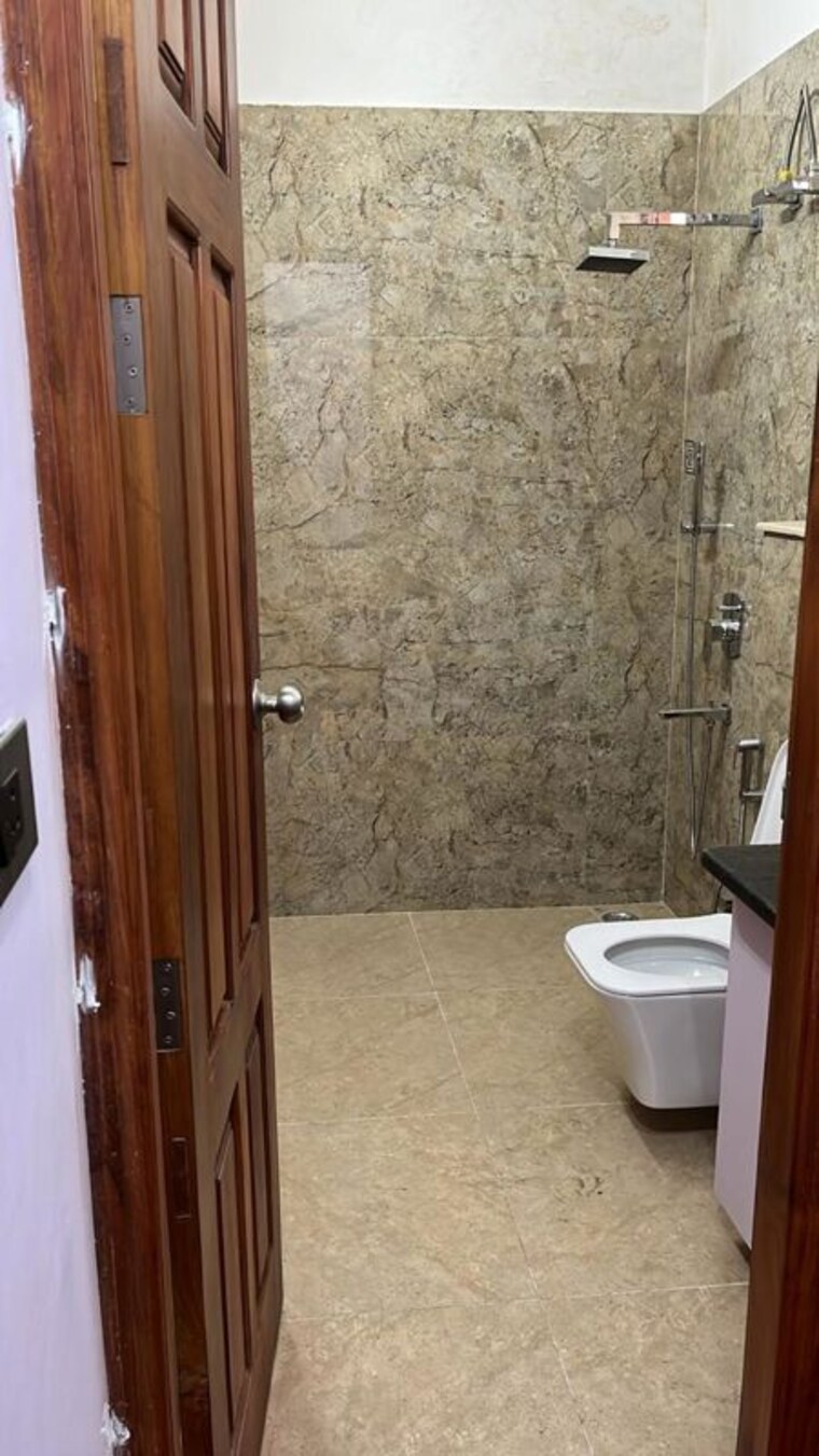 Bathroom, aman vihar 3 Bedroom 2400 Sq.Ft. Builder Floor In Aman Vihar Dehradun 10517861