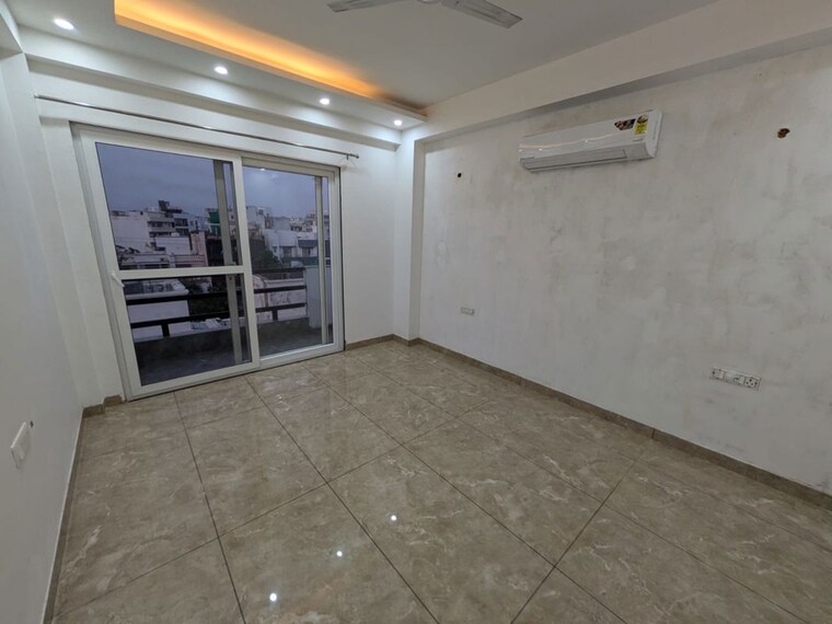 Room, sector 57 3 Bedroom 1700 Sq.Ft. Builder Floor In Sector 57 Gurgaon 10517855