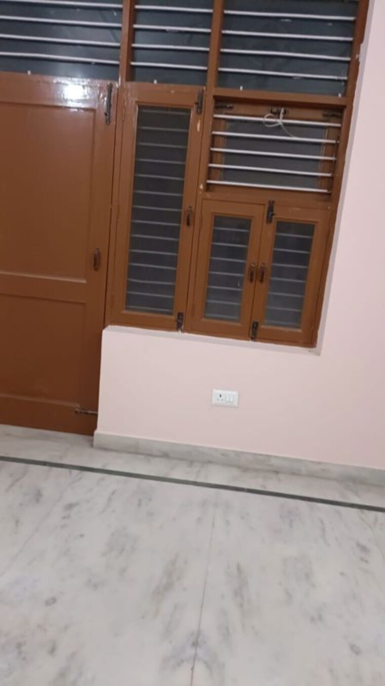 undefined, sector 42 5 Bedroom 2650 Sq.Ft. Independent House In Sector 42 Gurgaon 10517839
