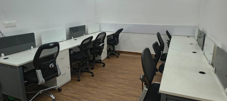 Team Area, sector 6 Commercial Office Space 1200 Sq.Ft. In Sector 6 Noida 10517908