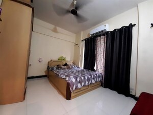 Bedroom in 1 BHK Apartment at Goregaon East – for Rent