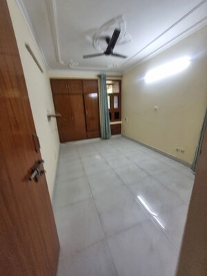 Room in 3 BHK Apartment at Dwarka – for Rent