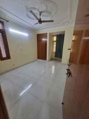 Room in 3 BHK Apartment at Dwarka – for Rent
