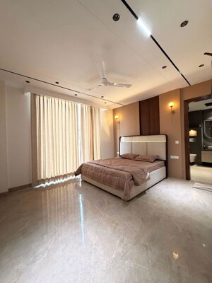 Living Room in 2 BHK Builder Floor at Sector 22 – for Rent