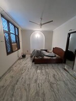 4 BHK 350 Sq.Yd. Builder Floor in Panchsheel Enclave