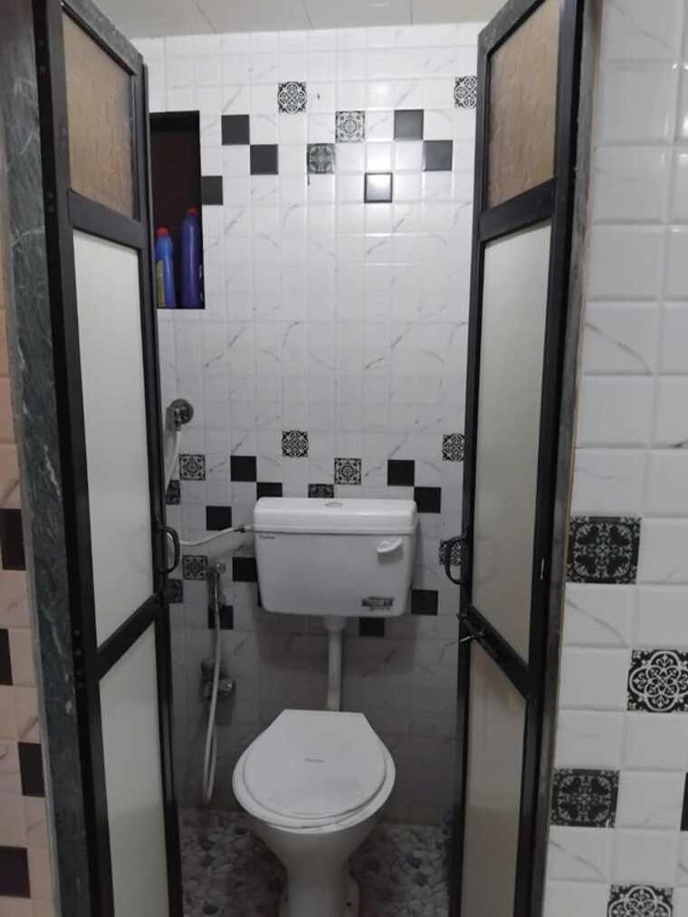 Bathroom, gokuldham-complex 1 RK 278 Sq.Ft. Apartment In Goregaon East Mumbai 10517986
