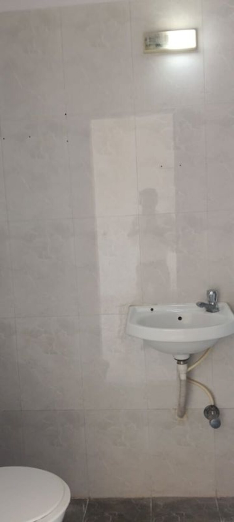 Bathroom, prathamesh-krupa-kedar-darshan 2 Bedroom 700 Sq.Ft. Apartment In Andheri West Mumbai 10517995