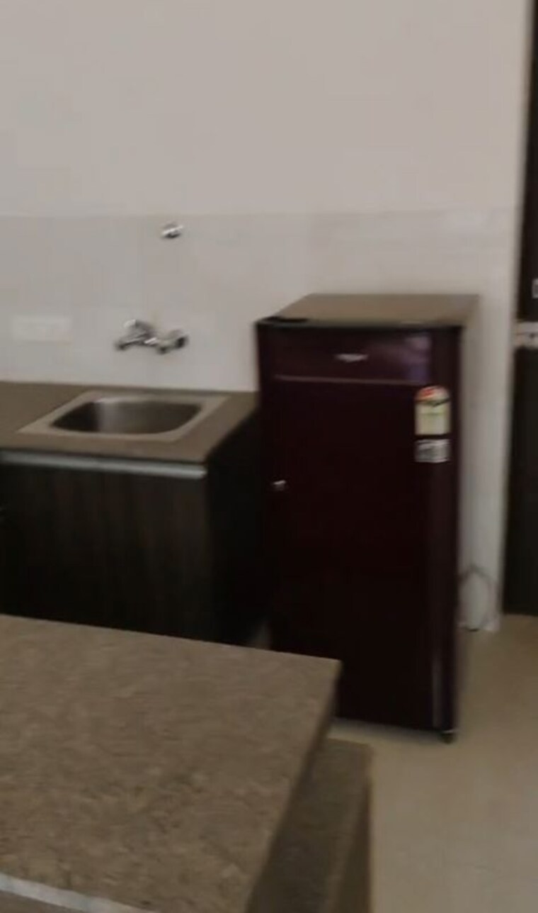 Kitchen, baani-city-center 1 Bedroom 800 Sq.Ft. Apartment In Sector 63 Gurgaon 10518008