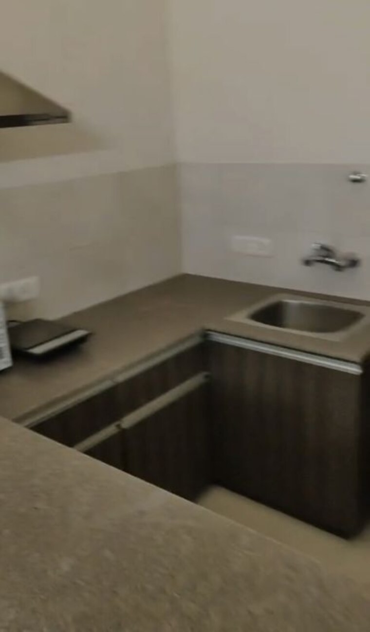 Kitchen, baani-city-center 1 Bedroom 800 Sq.Ft. Apartment In Sector 63 Gurgaon 10518008