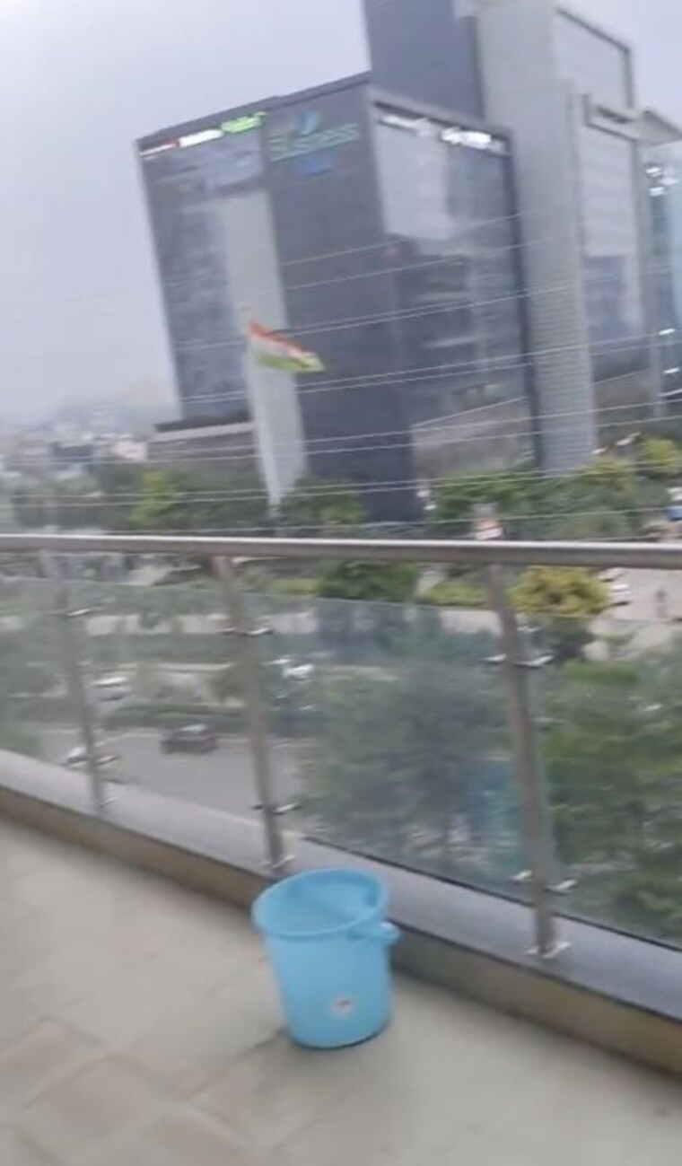 Balcony, baani-city-center 1 Bedroom 800 Sq.Ft. Apartment In Sector 63 Gurgaon 10518008