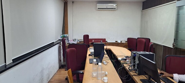 Team Area, worli Commercial Office Space 4800 Sq.Ft. In Worli Mumbai 10518018