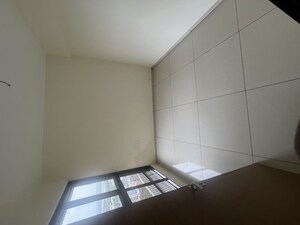 Furnished Amenities in 2 BHK Apartment at Chandak 34 Park Estate D Wing, Goregaon West – for Rent