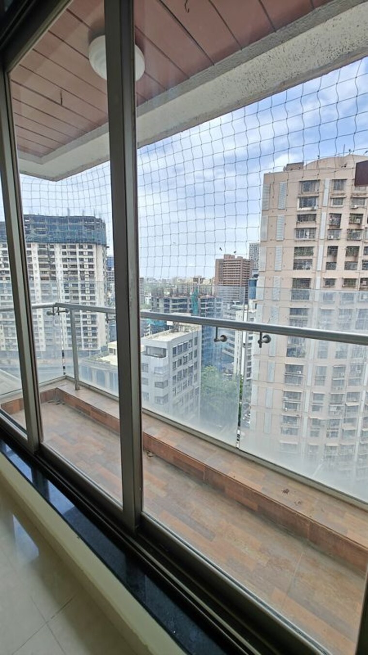 Balcony, lashkaria-empress 2 Bedroom 750 Sq.Ft. Apartment In Andheri West Mumbai 10518046