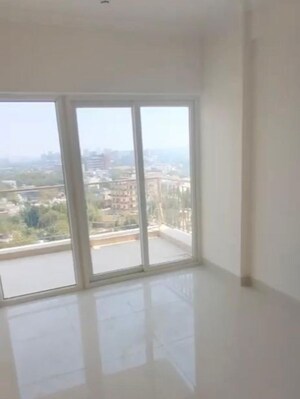 Room in 2 BHK Apartment at Pareena Micasa, Sector 68 – for Sale