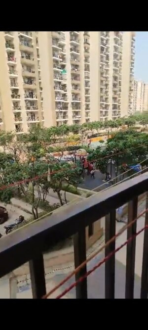 2 BHK Apartment For Rent in Gaur City 4th Avenue, Sector 4 Greater Noida