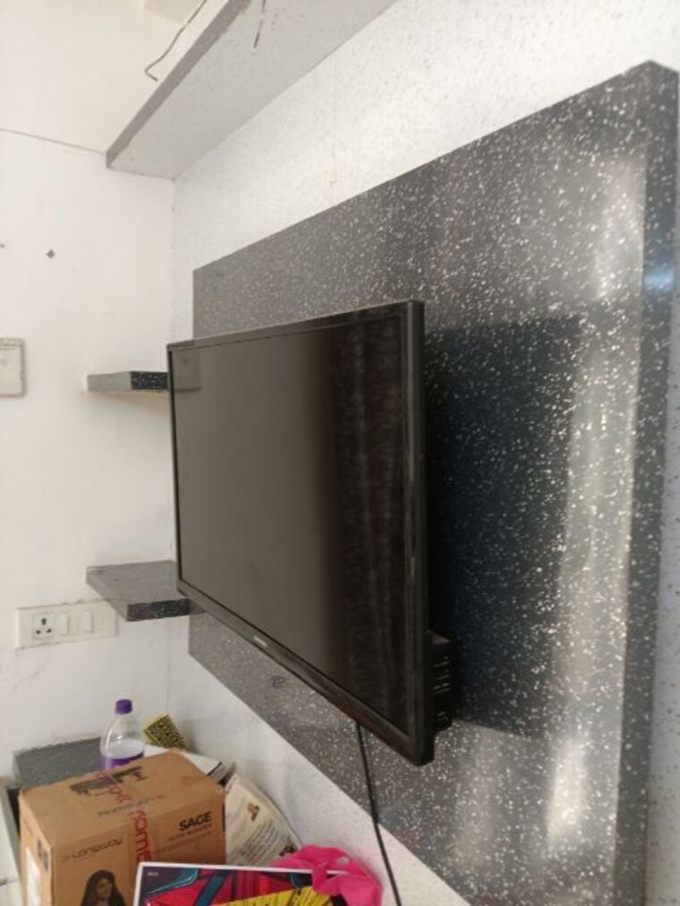 Bathroom, mahagun-mywoods 2.5 Bedroom 1110 Sq.Ft. Apartment In Sector 16c Greater Noida Greater Noida 10518065