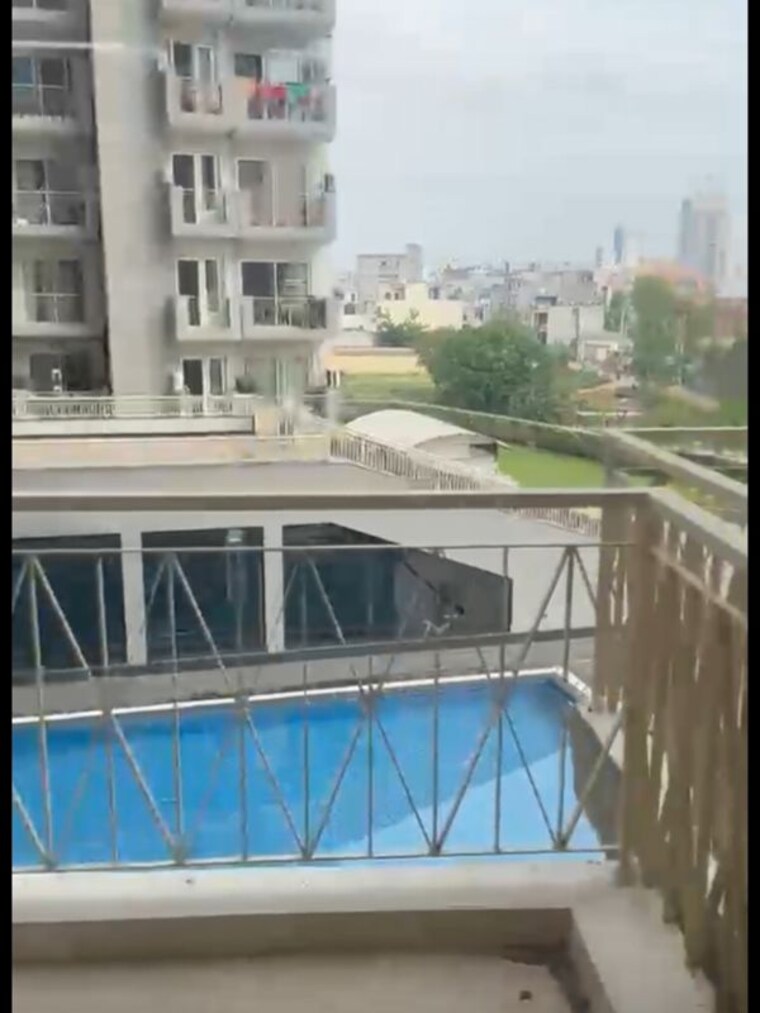 Balcony, pareena-micasa 2 Bedroom 870 Sq.Ft. Apartment In Sector 68 Gurgaon 10518073