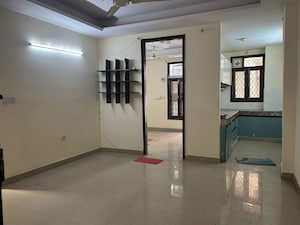Room in 2 BHK Builder Floor at Saket – for Rent