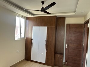 Room in 2 BHK Builder Floor at Sector 22 – for Rent