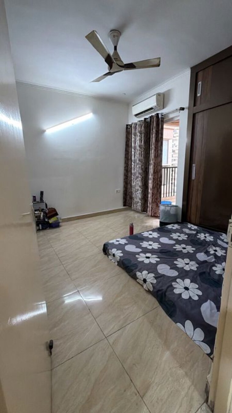 Bedroom, gaur-city-2-14th-avenue 3 Bedroom 1175 Sq.Ft. Apartment In Sector 16c Greater Noida Greater Noida 10518102