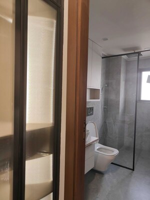 Building Lobby in 2 BHK Builder Floor at Palam Vihar Residents Association, Palam Vihar – for Rent