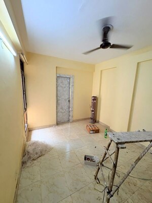 Room in 2 BHK Apartment at Apex Our Homes, Sector 37c – for Rent