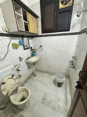 Bathroom in 2 BHK Builder Floor at Sector 22 – for Rent