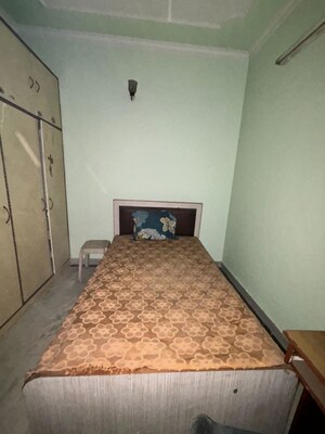 Bedroom in 2 BHK Builder Floor at Sector 22 – for Rent