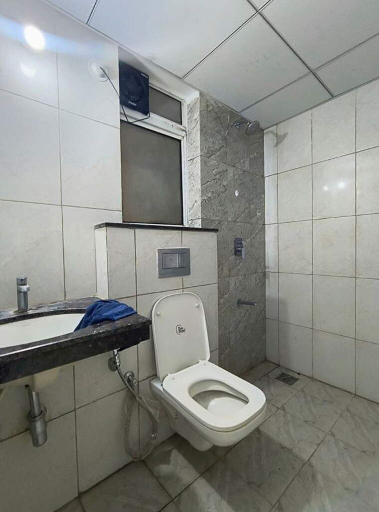 Bathroom, godrej-boulevard 2 Bedroom 750 Sq.Ft. Apartment In Manjari Pune 10518212