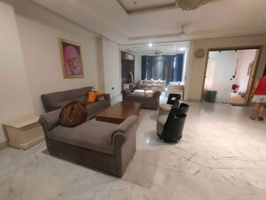 Living Room in 4 BHK Apartment at BPTP Amstoria, Sector 102 – for Sale