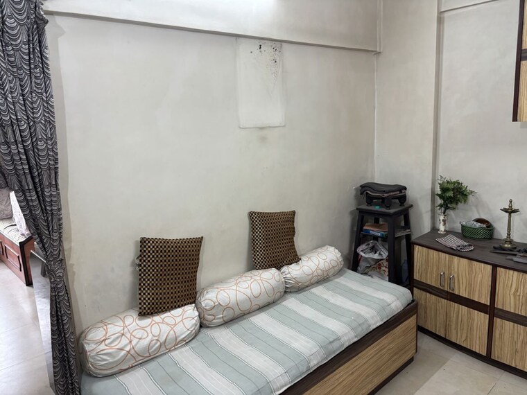 Bedroom, rajiv-chs-matunga 1 Bedroom 300 Sq.Ft. Apartment In Matunga West Mumbai 10518229