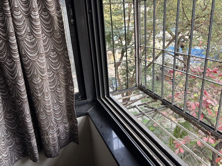 Balcony, rajiv-chs-matunga 1 Bedroom 300 Sq.Ft. Apartment In Matunga West Mumbai 10518229