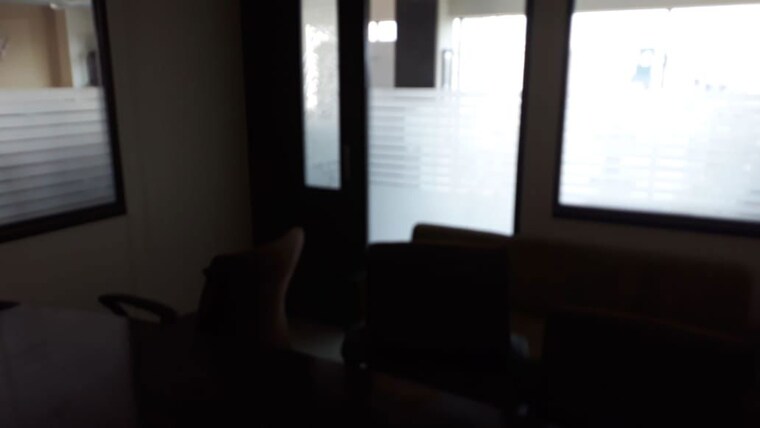 Room, navrangpura Commercial Office Space 1100 Sq.Ft. In Navrangpura Ahmedabad 10518235
