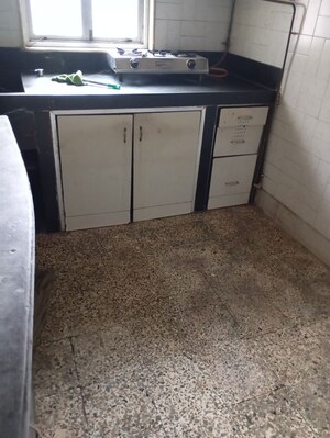 Room in 1 BHK Apartment at Dipti Villa, Andheri East – for Sale