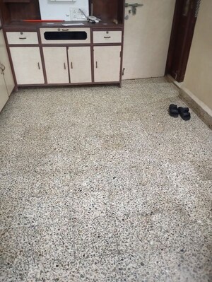 Room in 1 BHK Apartment at Dipti Villa, Andheri East – for Sale