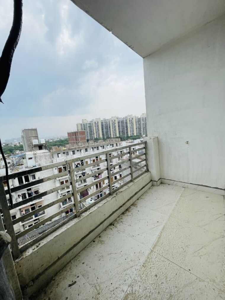 Exterior View, sector 73 3 Bedroom 1500 Sq.Ft. Builder Floor In Sector 73 Noida 10518252