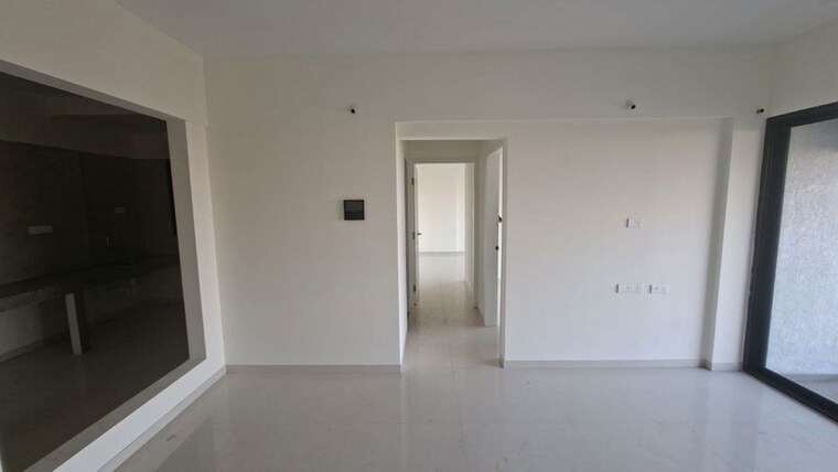 Room, kumar-47-east-a 2 Bedroom 850 Sq.Ft. Apartment In Magarpatta City Pune 10518261