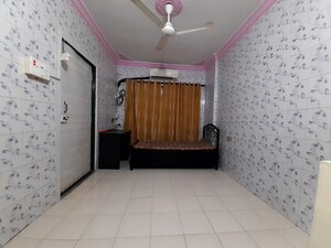 1 RK Apartment For Rent in Goregaon East